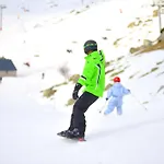 Azureva 3*